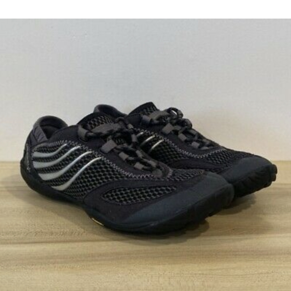 Merrell barefoot black running shoes